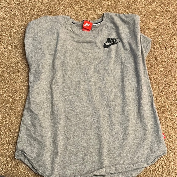 Nike Tops - Nike, grey, baseball style 3/4 quarter sleeves
